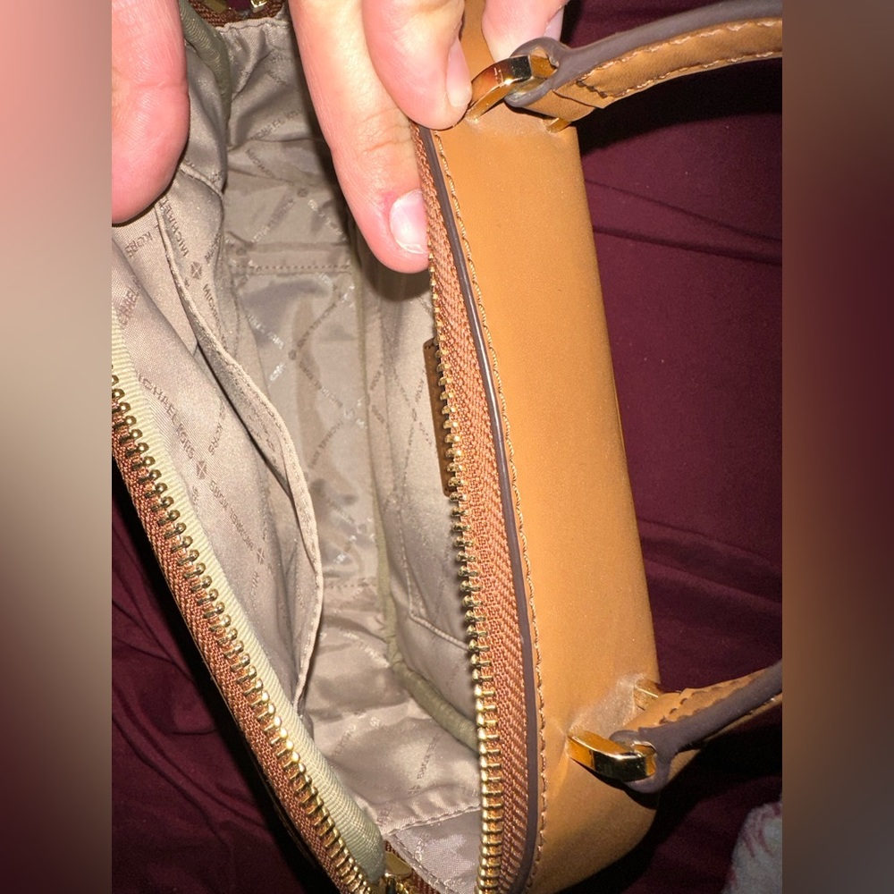Beautiful Michael kors purse
